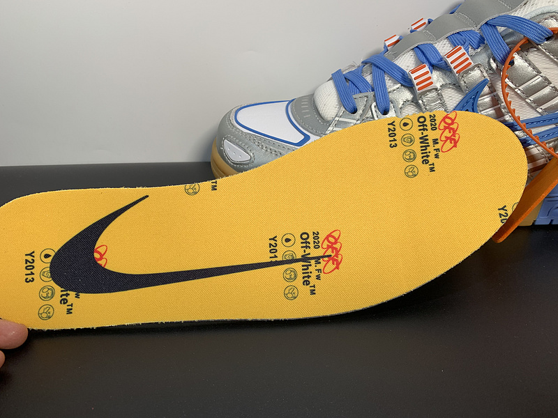 Off-White x Nike Air Rubber Dunk 