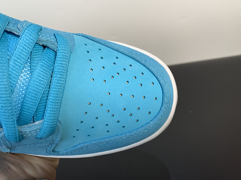 Nike Dunk SB Low Blue Furry BQ6817-400