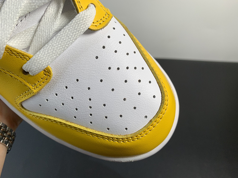 Nk SB Dunk Low Laser Orange CU1726-901