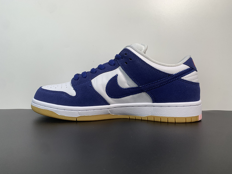 Nike SB Dunk Low “Los Angeles Dodgers”DO9395-400