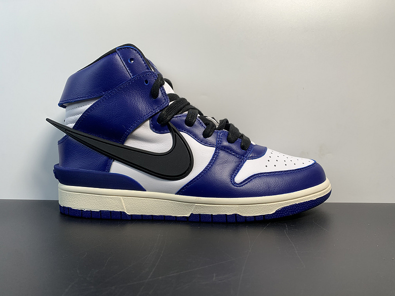 AMBUSH x NK SB Dunk High CU7544-400