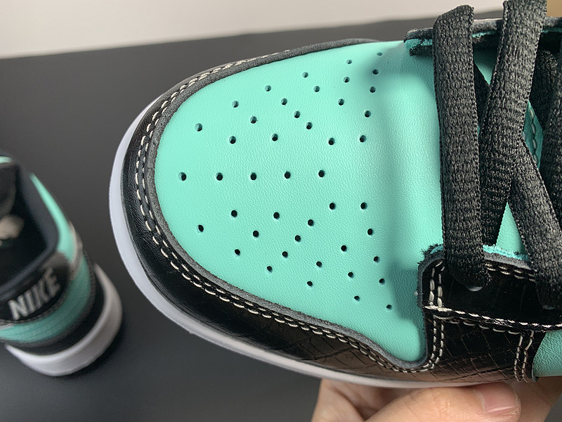 Diamond Supply Co. X NK SB Dunk Low Pro“Tiffany”304292-402