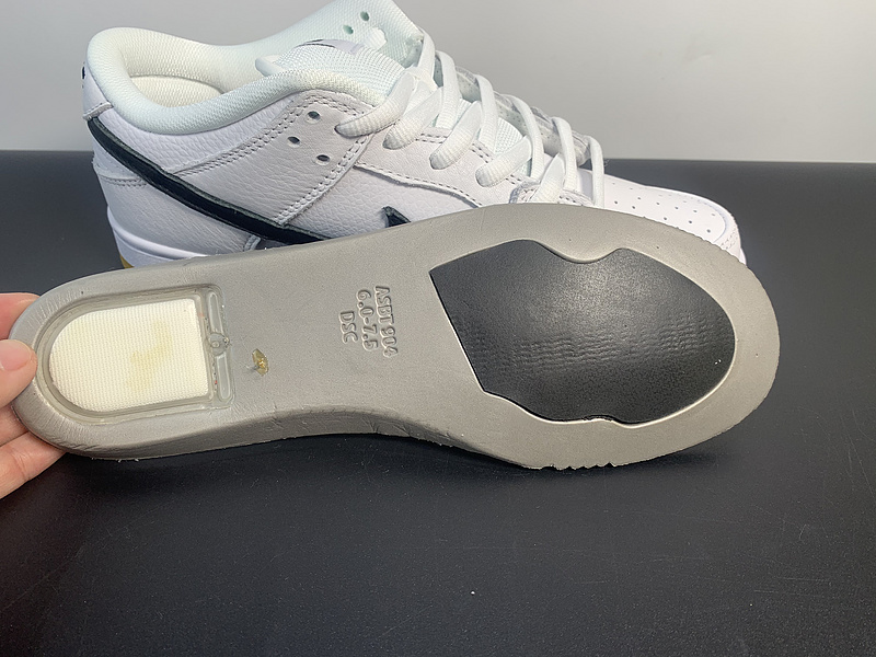 Dunk Low Pro ISO CD2563-100