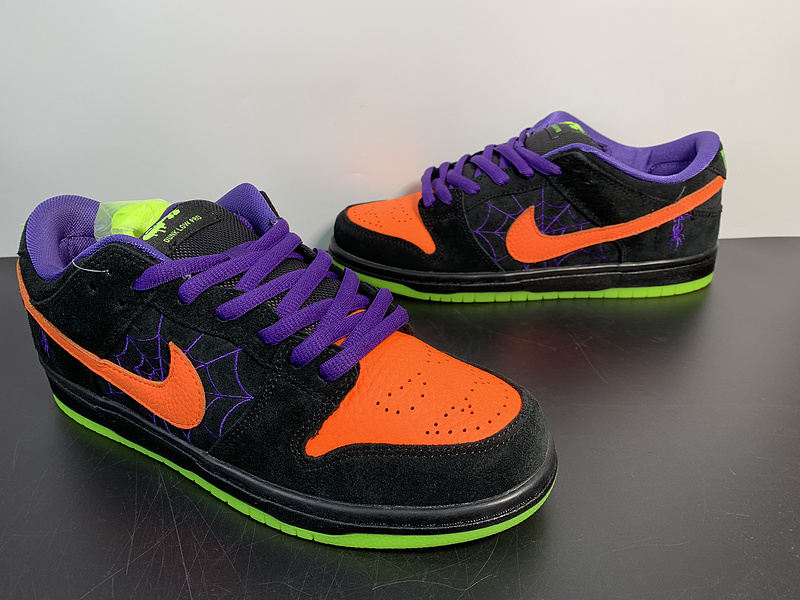 NK SB Dunk Low Night of Mischief BQ6817-006