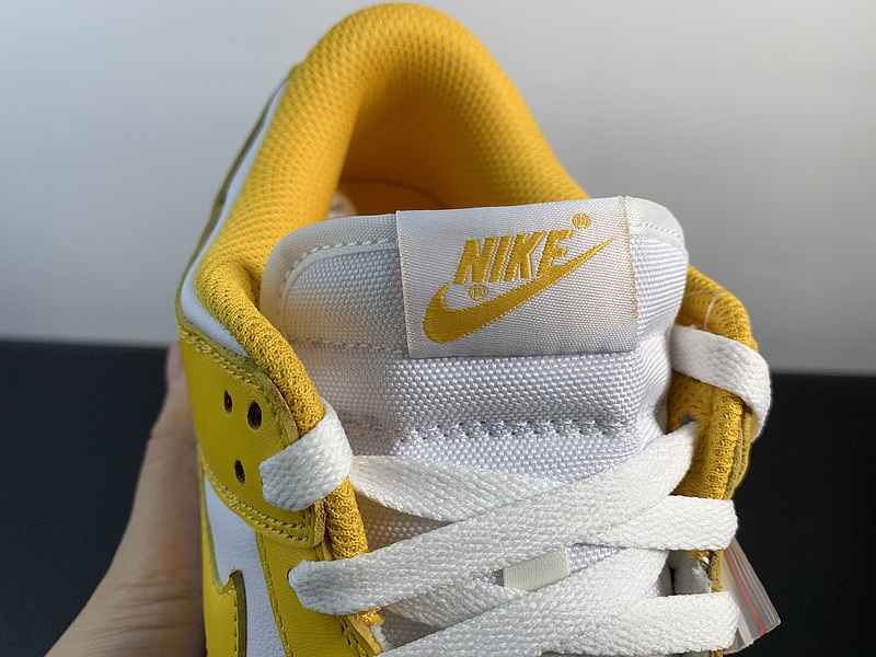 Nk SB Dunk Low Laser Orange CU1726-901