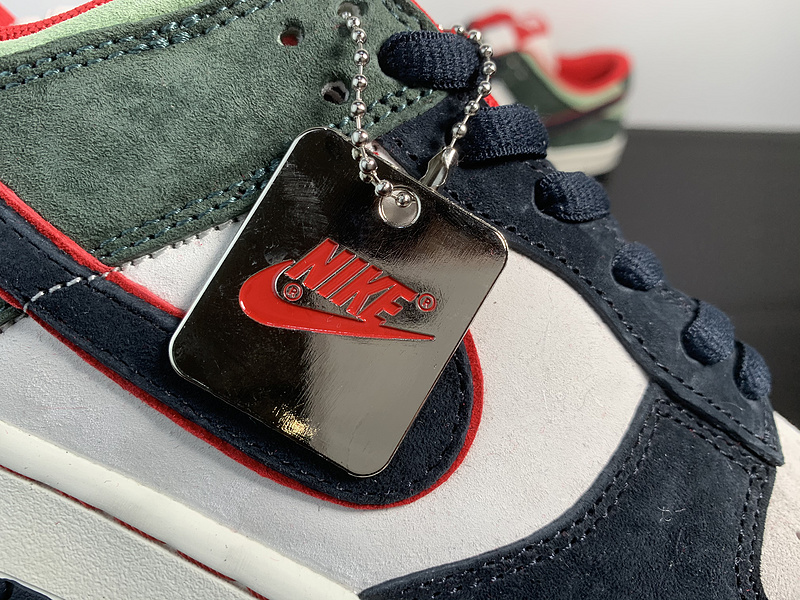 Otomo Katsuhiro x NK SB Dunk Low 