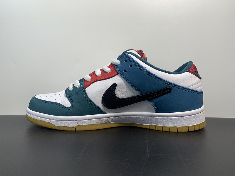 Parra x Nike SB Dunk DH7695-100