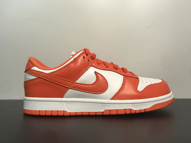 NIKE SB DUNK LOW NCAA CU1726-101