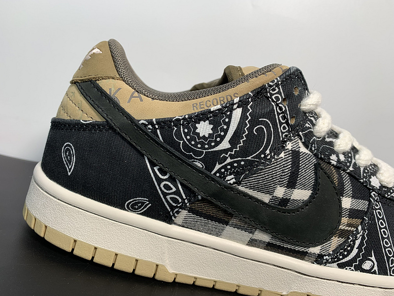 Travis Scott Nike SB Dunk Low TS CT5053-001