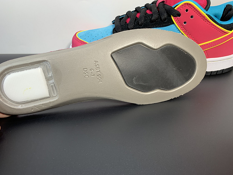 Nike SB Low Ms.Pacman 313170-461