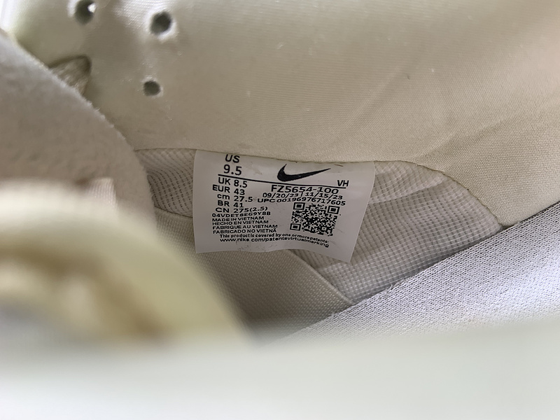 Nike SB Dunk Low Love Found FZ5654-100