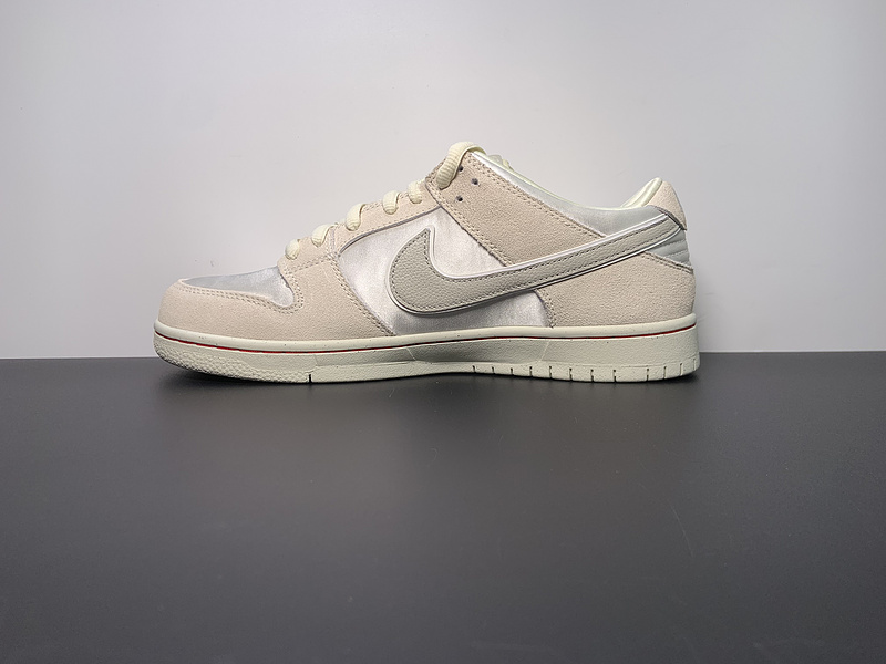 Nike SB Dunk Low Love Found FZ5654-100