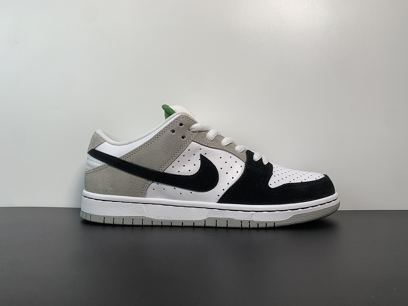 Nike SB Dunk Low  BQ6817-011