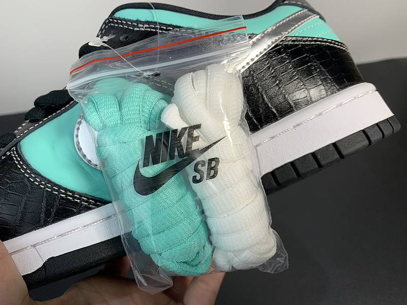 Diamond Supply Co. X NK SB Dunk Low Pro“Tiffany”304292-402