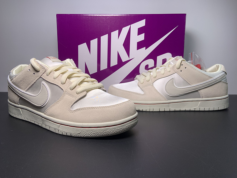Nike SB Dunk Low Love Found FZ5654-100