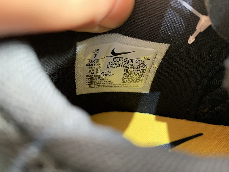 Off-White x Nike Air Rubber Dunk “Green Strike” CU6015-00