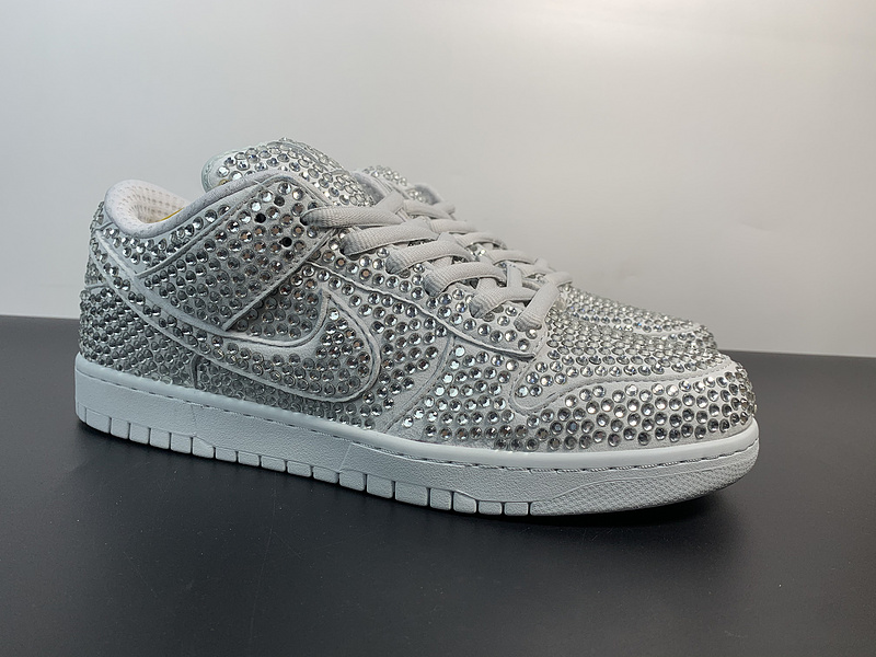 Cactus Plant Flea Market x Nike Dunk Low CZ2670-001