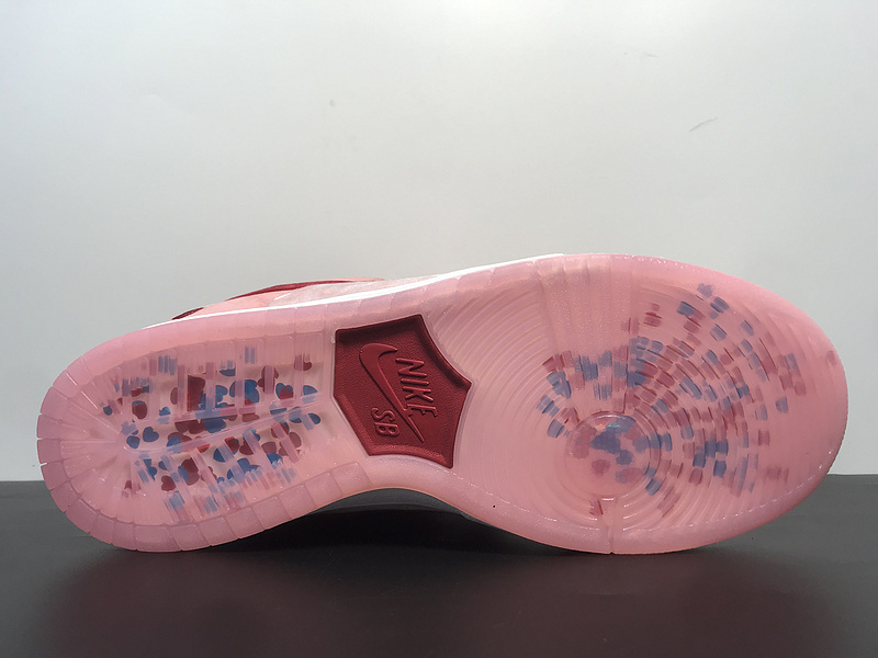 StrangeLove x Nike SB Dunk CT2552-800