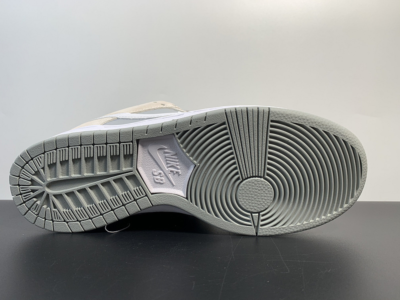 Nk SB Dunk Low “White Wolf Grey”AR0778-110​