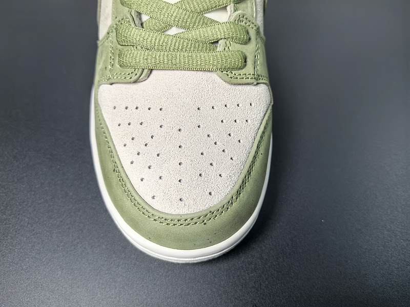 Yuto Horigome x Nike SB Dunk Low HF8022-300