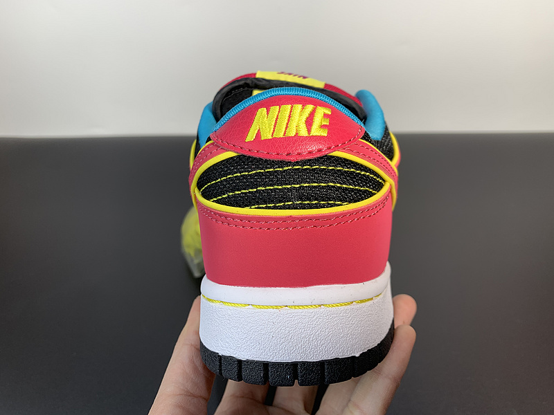 Nike SB Low Ms.Pacman 313170-461