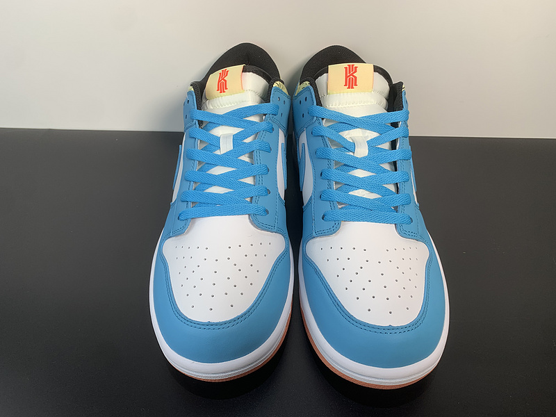 Nike Dunk Low SE Kyrie DN4179-400