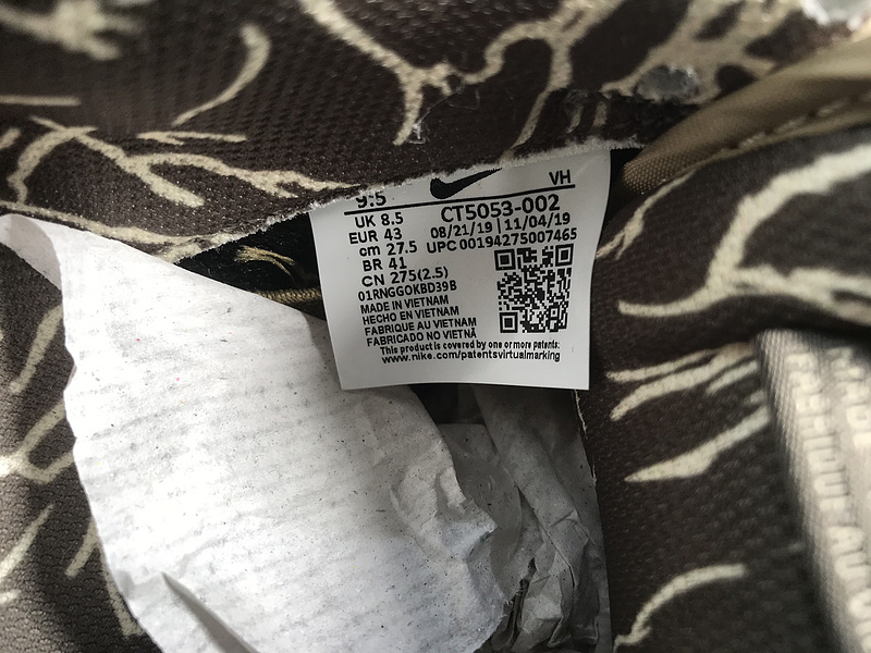 Travis Scott x Dunk SB CT5053-002