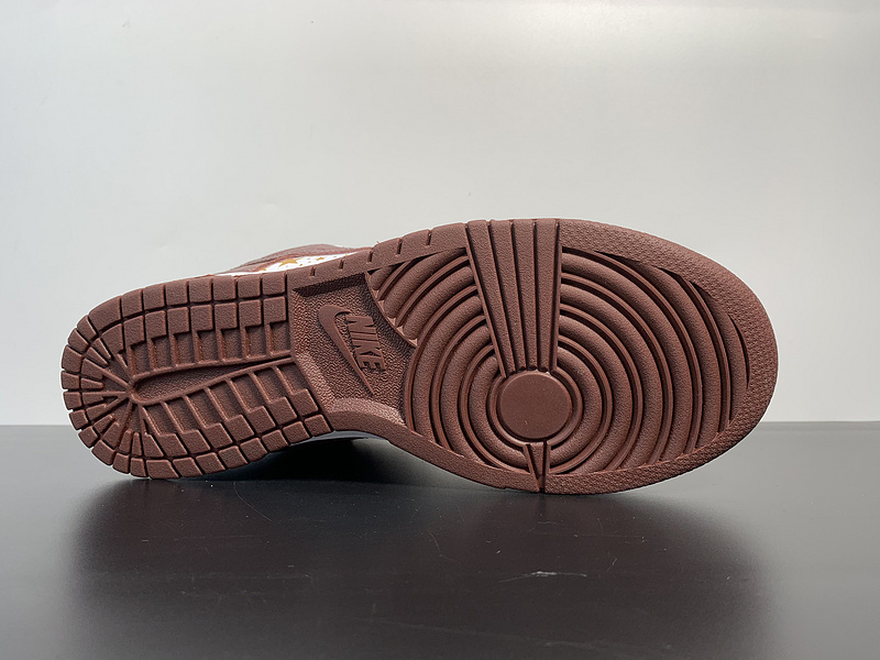 Nike SB Dunk Low DH3228 10