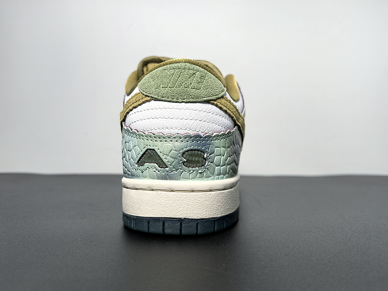 Alexis Sablone x Dunk Low SB 'Chameleon' HJ3386-300