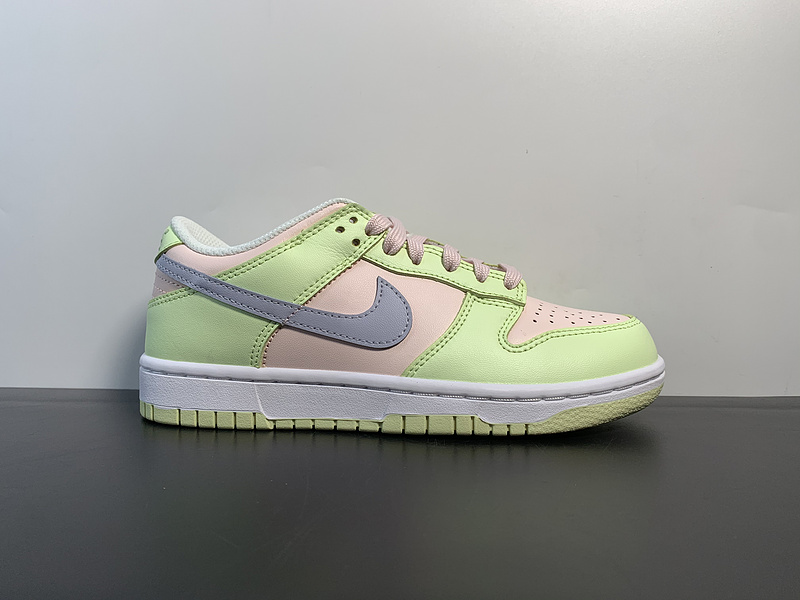 Nike Dunk Low “Light Soft Pink”DD1503