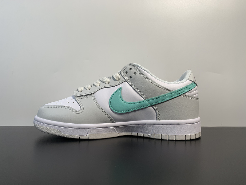 Nike Dunk Low （GS）“Tropical Twist” CW1590-101