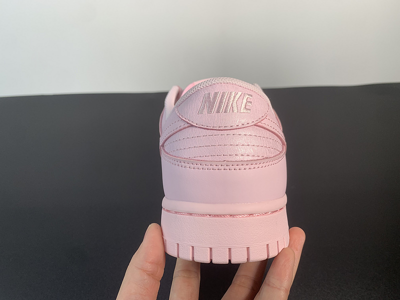 NIKE DUNK Low SE（GS）921803-601