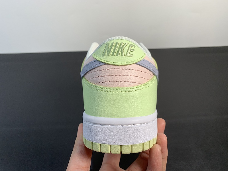Nike Dunk Low “Light Soft Pink”DD1503