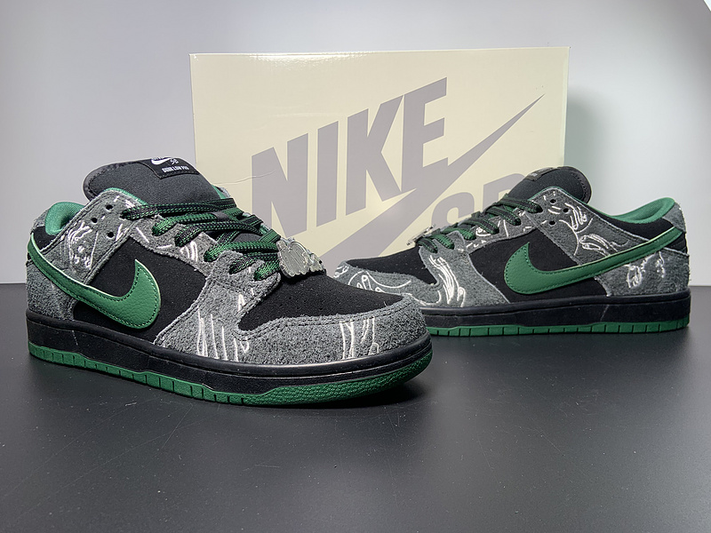 There Skateboards x Nike Dunk SB HF7743-001