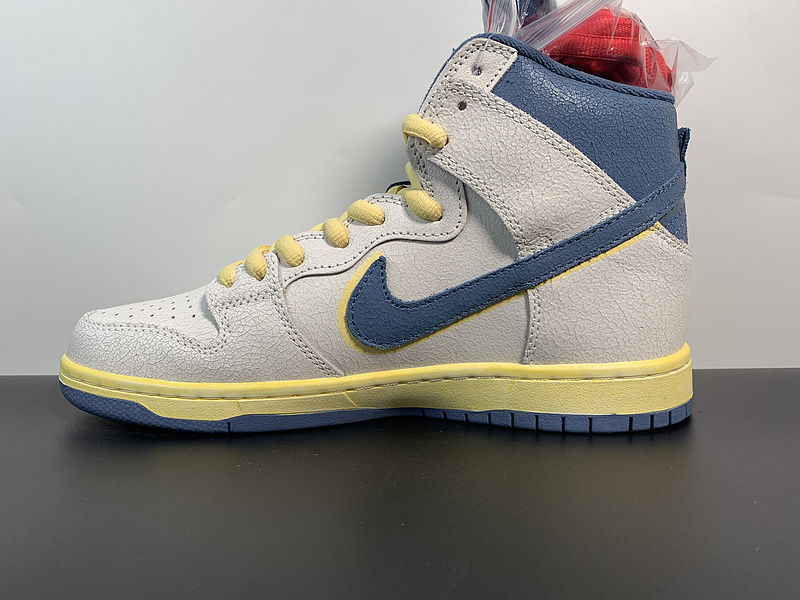 Atlas x Nike SB Dunk High Pro