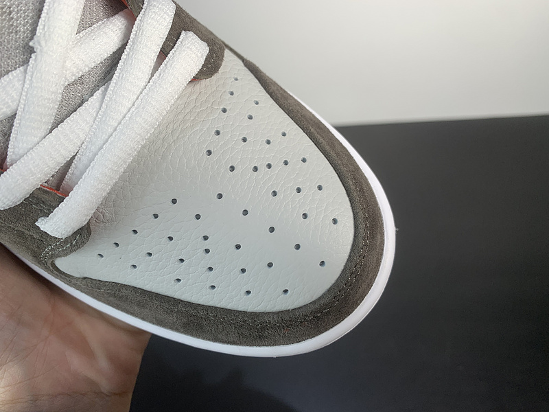 Crushed Skate Shop x Nike SB Dunk Low DH7782-001