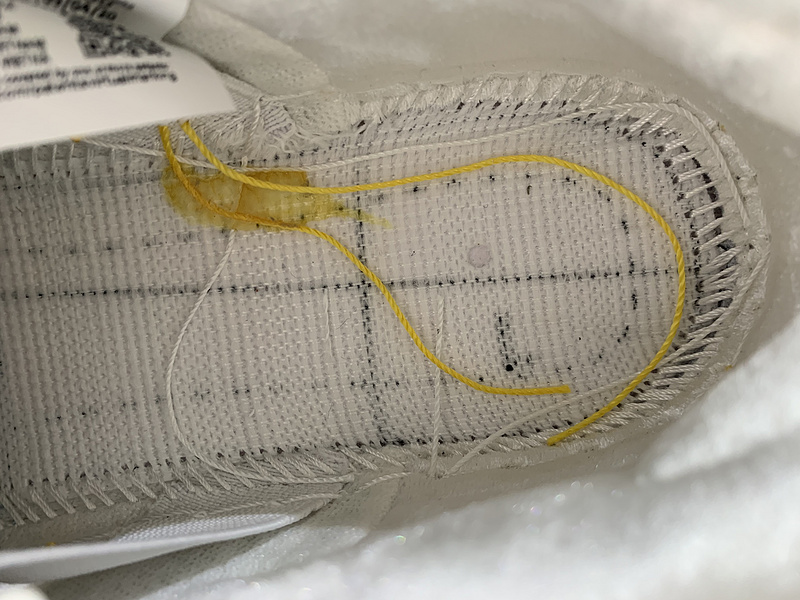 Sean Cliver x Nike SB Dunk Low DC9366-100