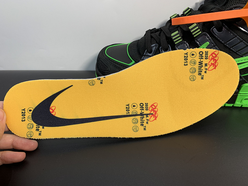 Off-White x Nike Air Rubber Dunk “Green Strike” CU6015-00