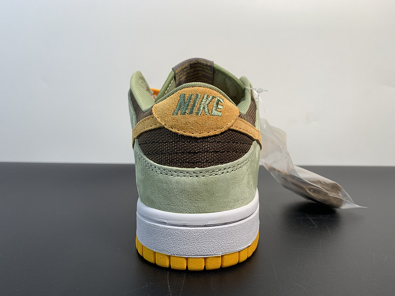 Nike Dunk Low SE “Dusty Olive”DH5360-300
