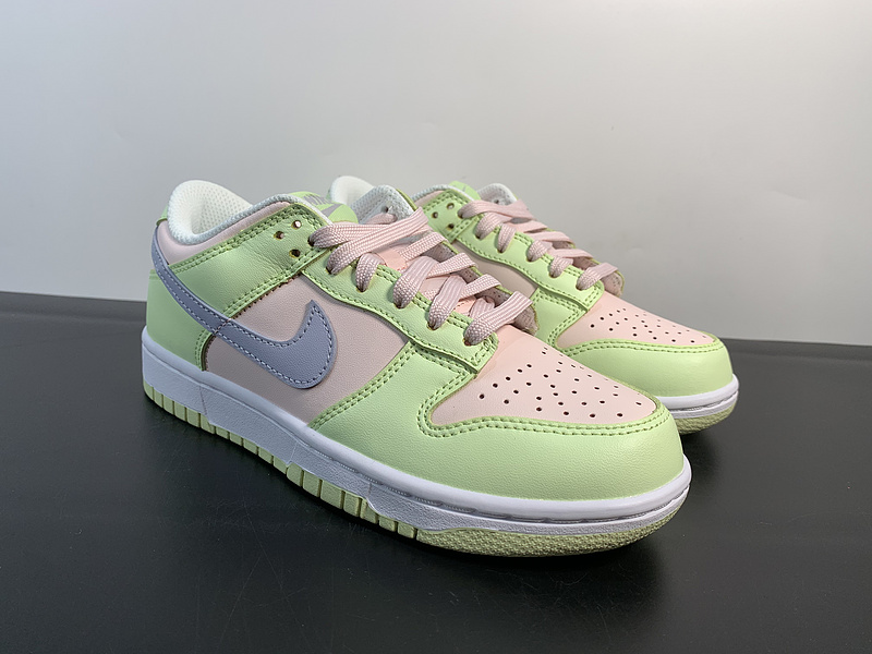 Nike Dunk Low “Light Soft Pink”DD1503