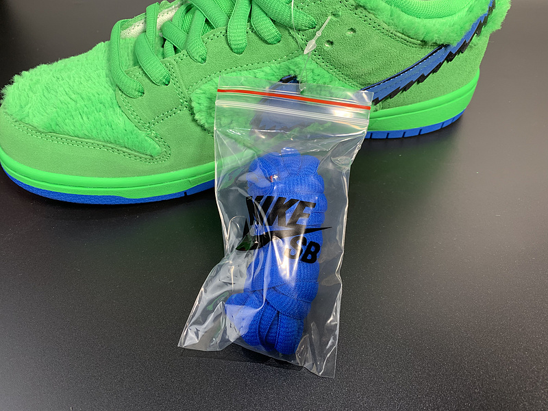 Nike SB Dunk Low Grateful Dead cj5378-300