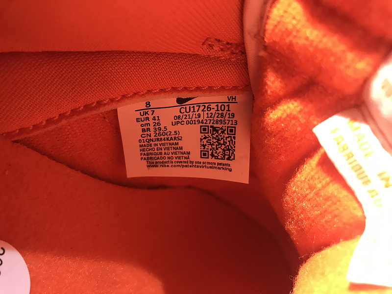 NIKE SB DUNK LOW NCAA CU1726-101