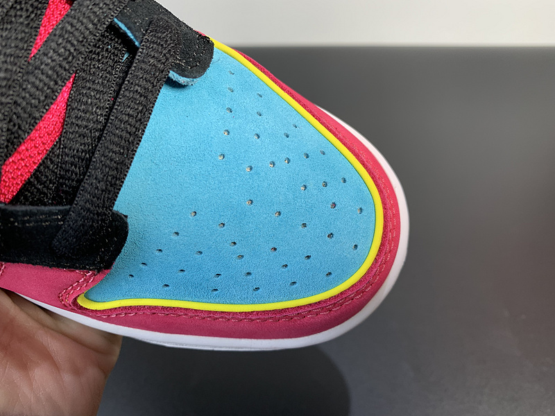 Nike SB Low Ms.Pacman 313170-461