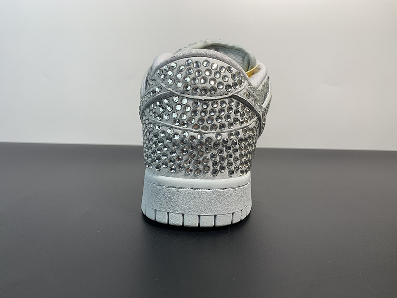 Cactus Plant Flea Market x Nike Dunk Low CZ2670-001