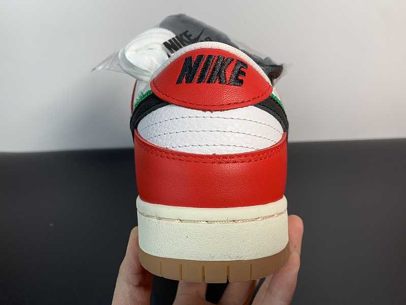 Frame Skate x Nike SB Dunk Low Habibi CT2550-600