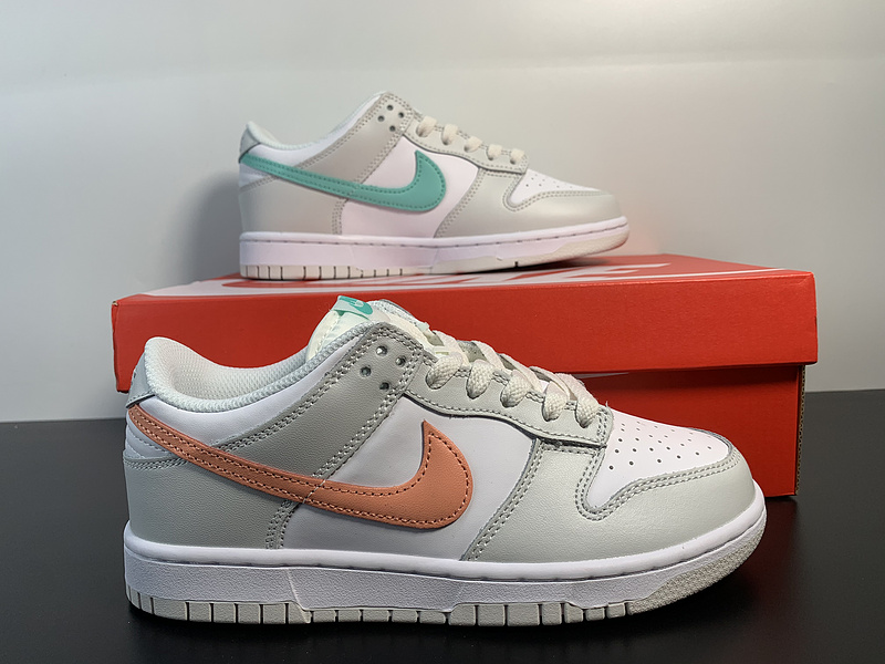 Nike Dunk Low （GS）“Tropical Twist” CW1590-101