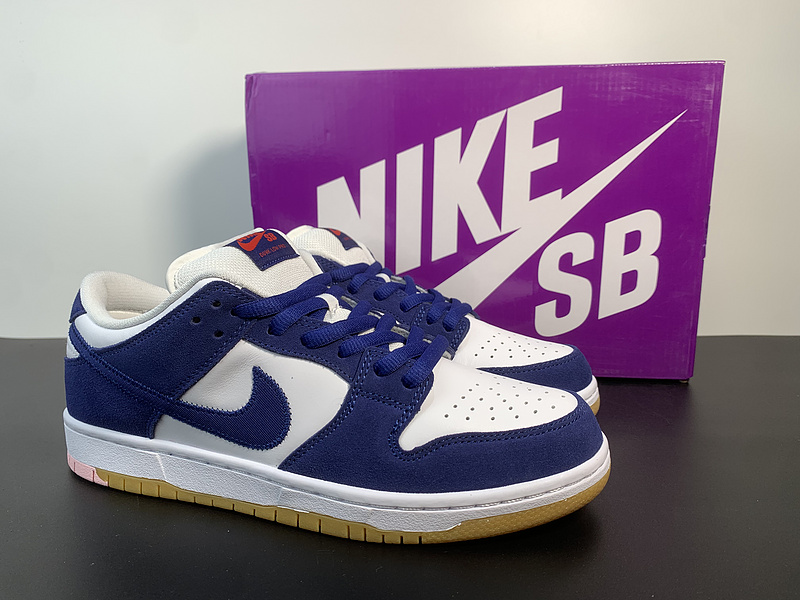 Nike SB Dunk Low “Los Angeles Dodgers”DO9395-400