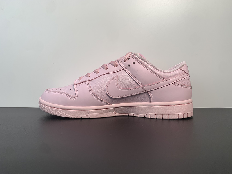 NIKE DUNK Low SE（GS）921803-601