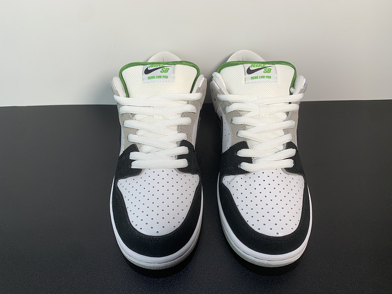 Nike SB Dunk Low  BQ6817-011