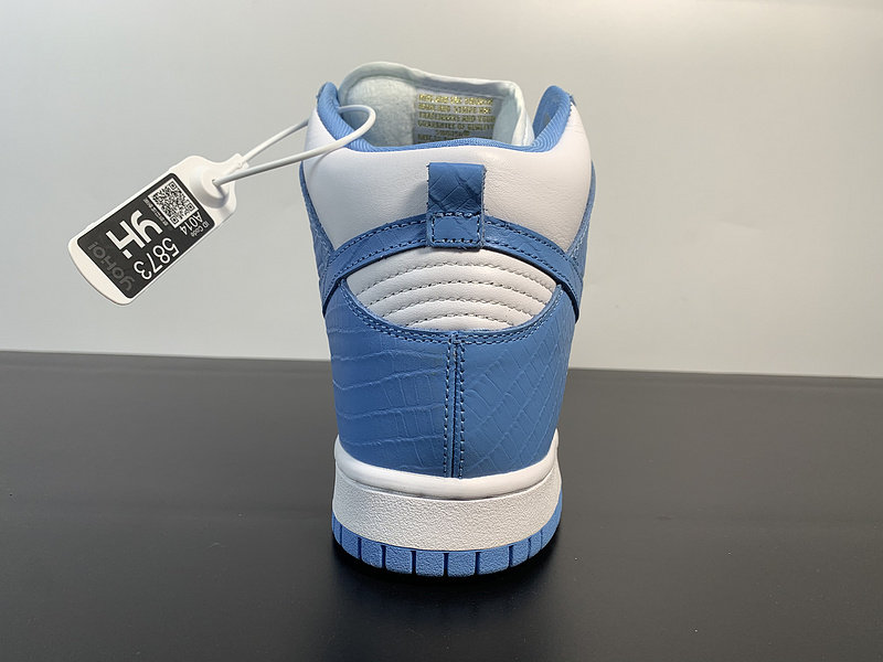 Nike SB Dunk High “Team Crimson”307385-141